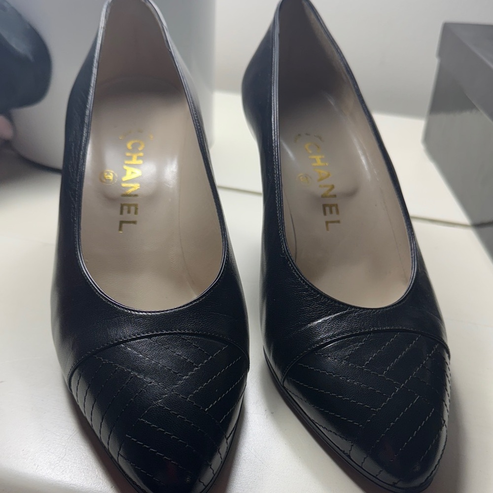Chanel VINTAGE Black Leather Heels UNUSED